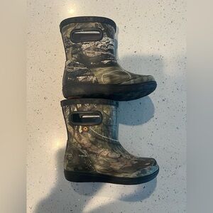 Toddler Camo Bogs 8T